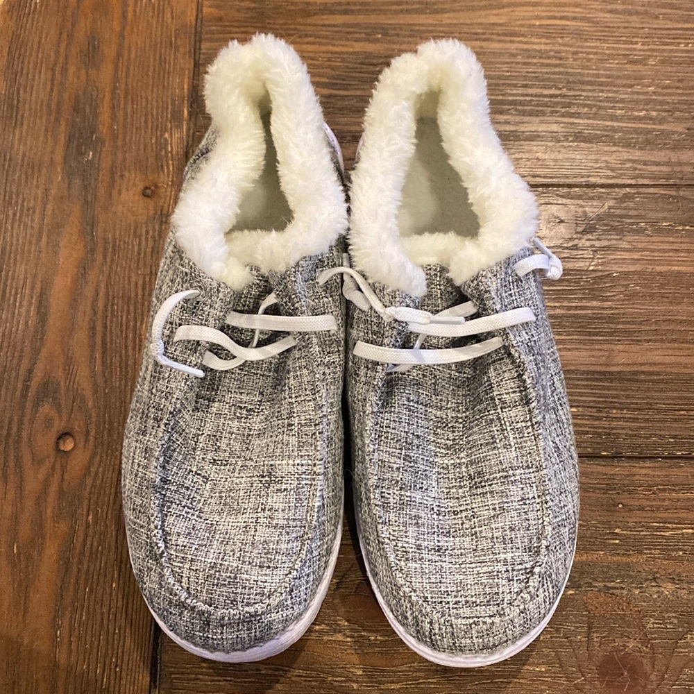 Slip on fur lined shoes Size 40
